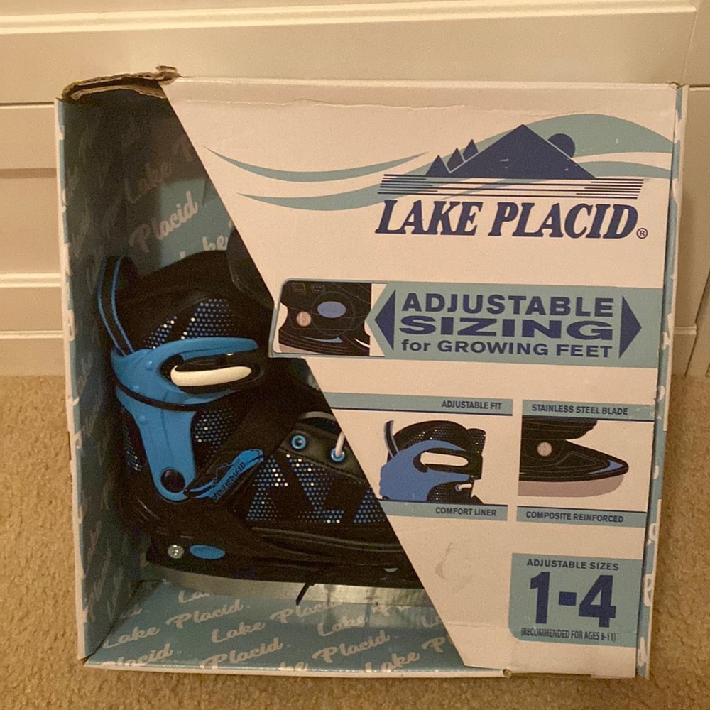 Little boys ice skates